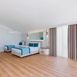 Hotel Q Ella 4*