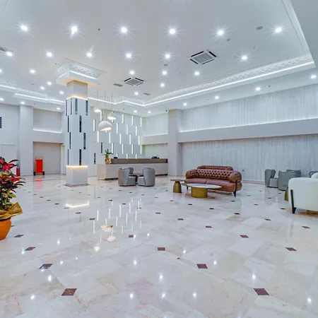 Hotel Q Ella Side