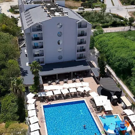 Q Ella Hotel Side