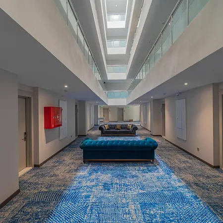 Q Ella Hotel