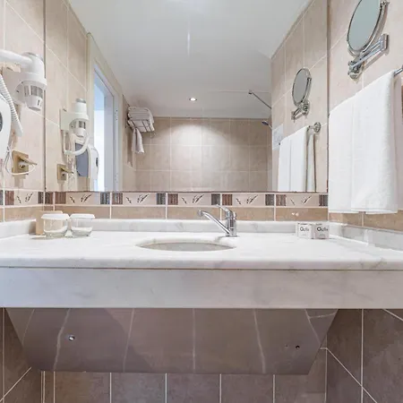 호텔 Q Ella 시데